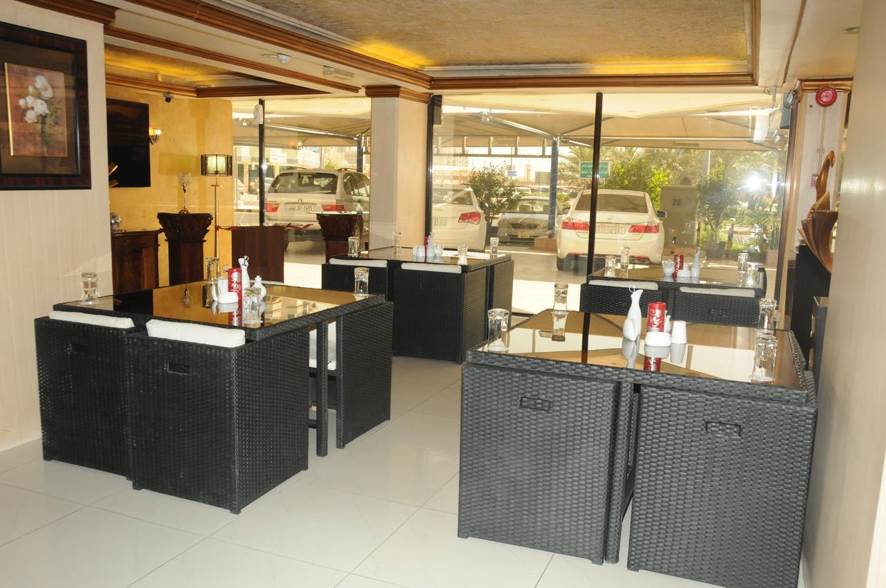 Sky Hotel Salmiya 外观 照片
